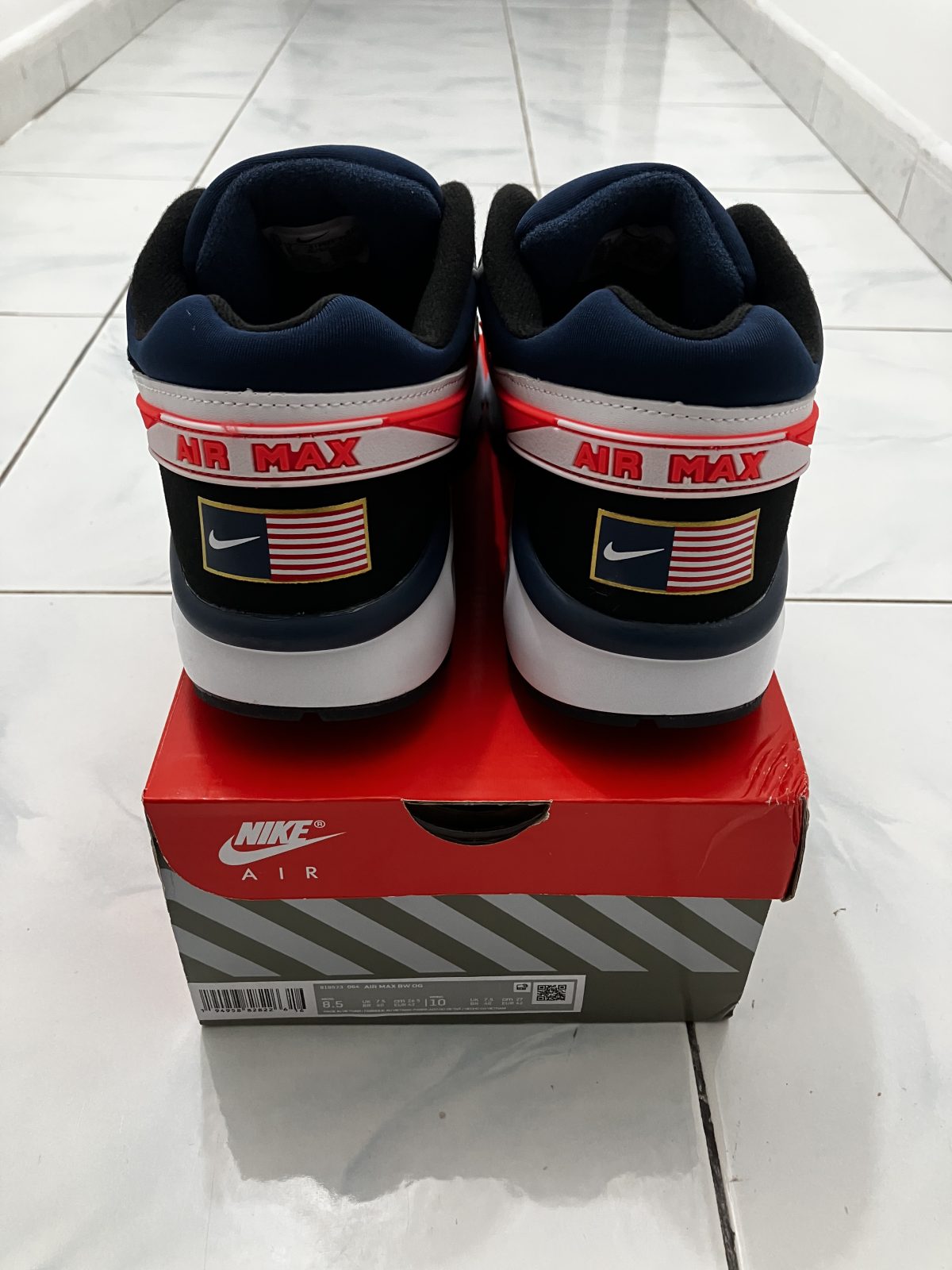 Basket nike BW
