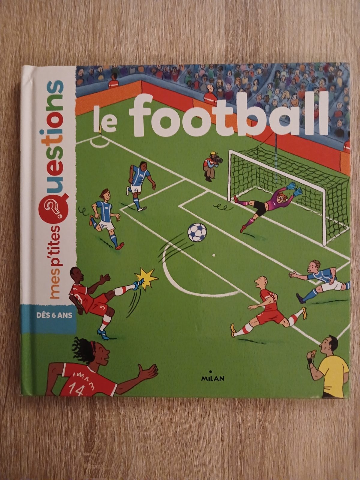 Livre enfant football — Milan — La Réunion