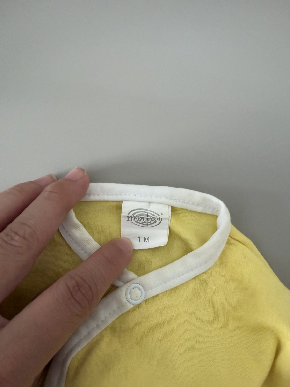 Joli dors bien bébé taille 1 mois