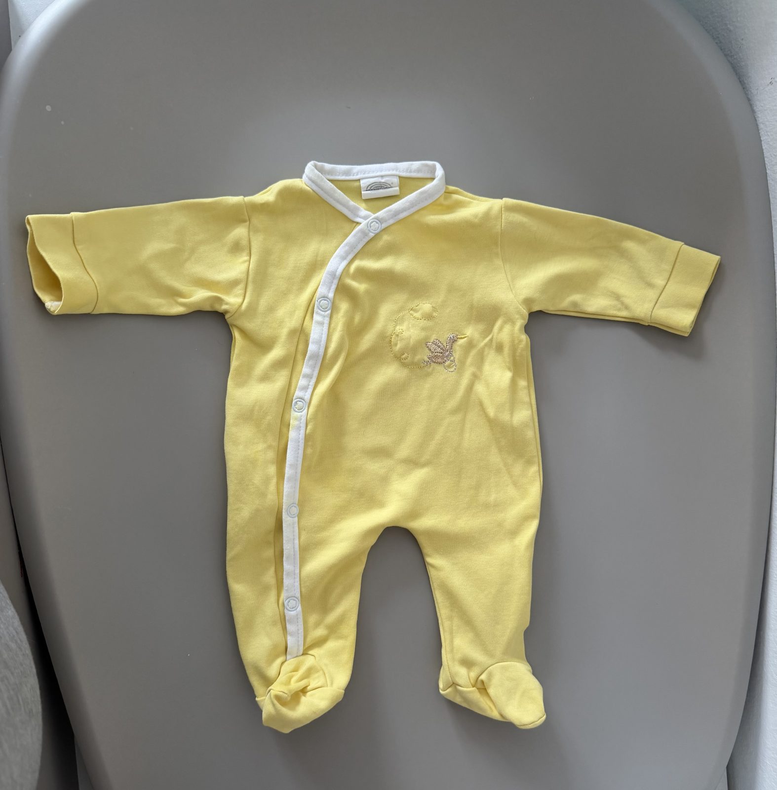 Joli dors bien bébé taille 1 mois — La Réunion