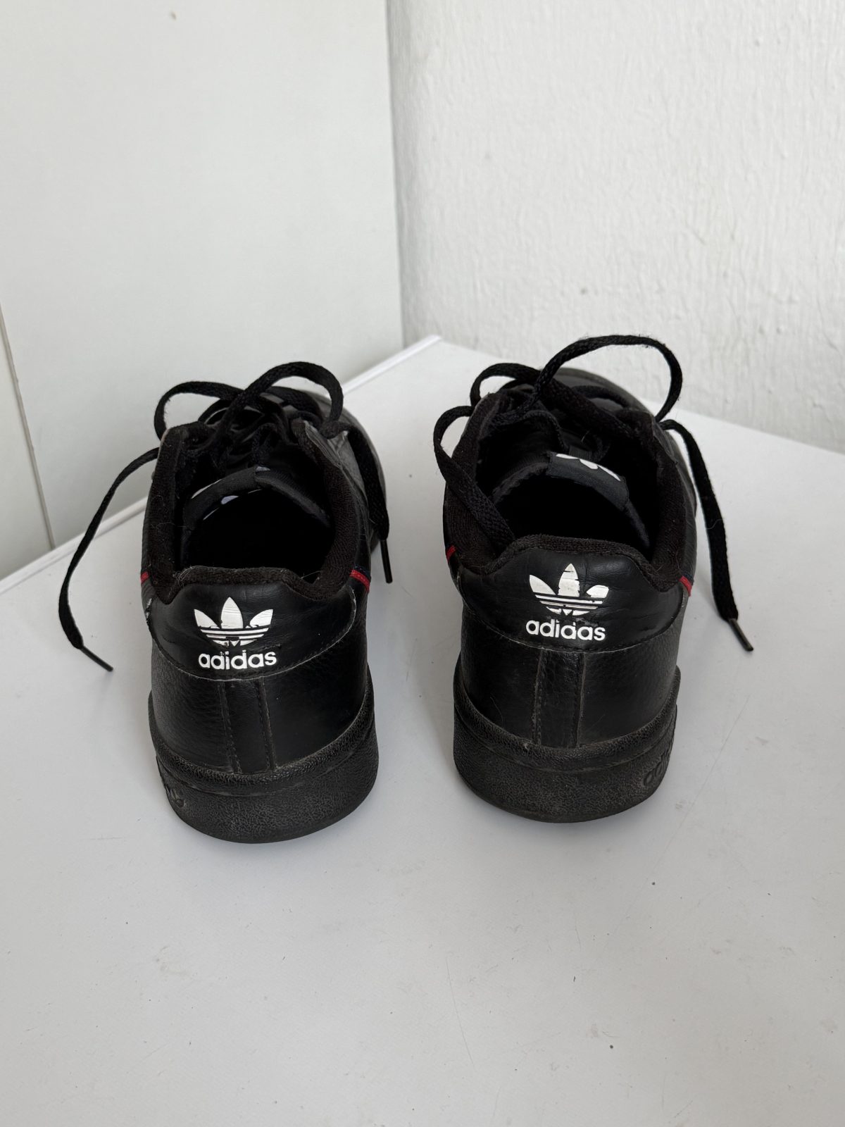🔥 ADIDAS ORIGINALS NOIRES – POINTURE 42 – PETIT PRIX ! 🔥