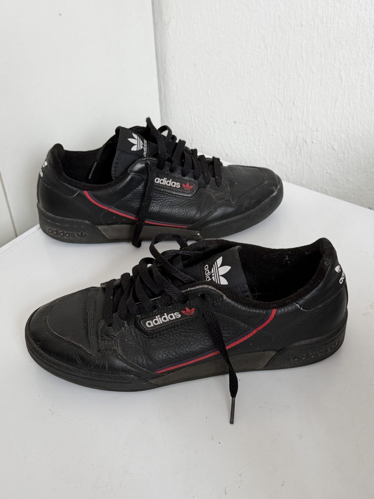 🔥 ADIDAS ORIGINALS NOIRES – POINTURE 42 – PETIT PRIX ! 🔥