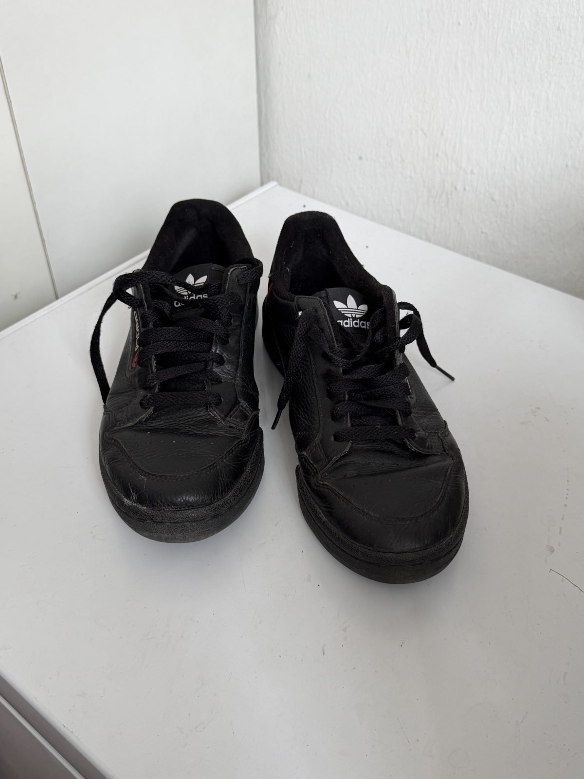 🔥 ADIDAS ORIGINALS NOIRES – POINTURE 42 – PETIT PRIX ! 🔥