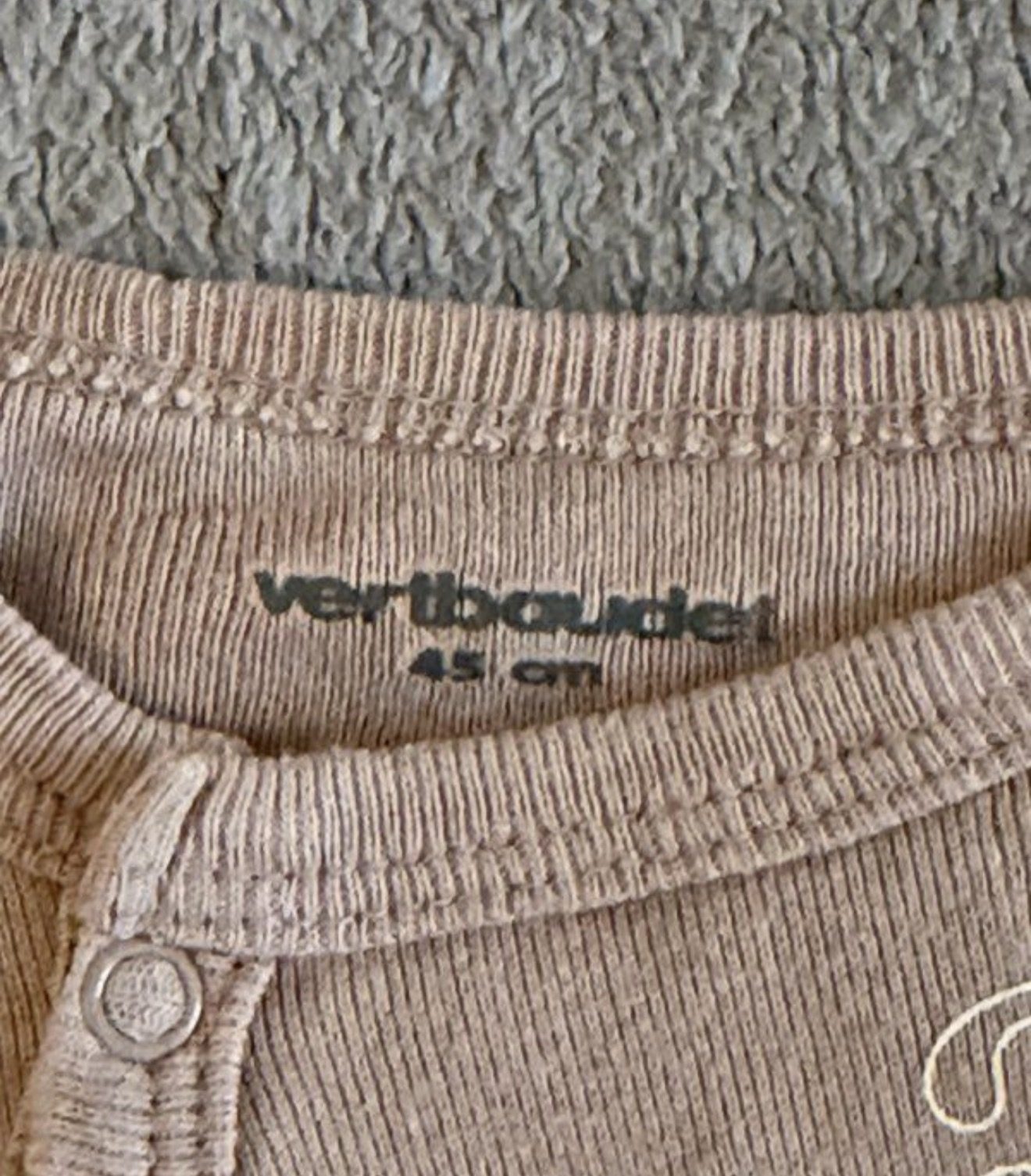 Lot 2 vêtements taille prématuré