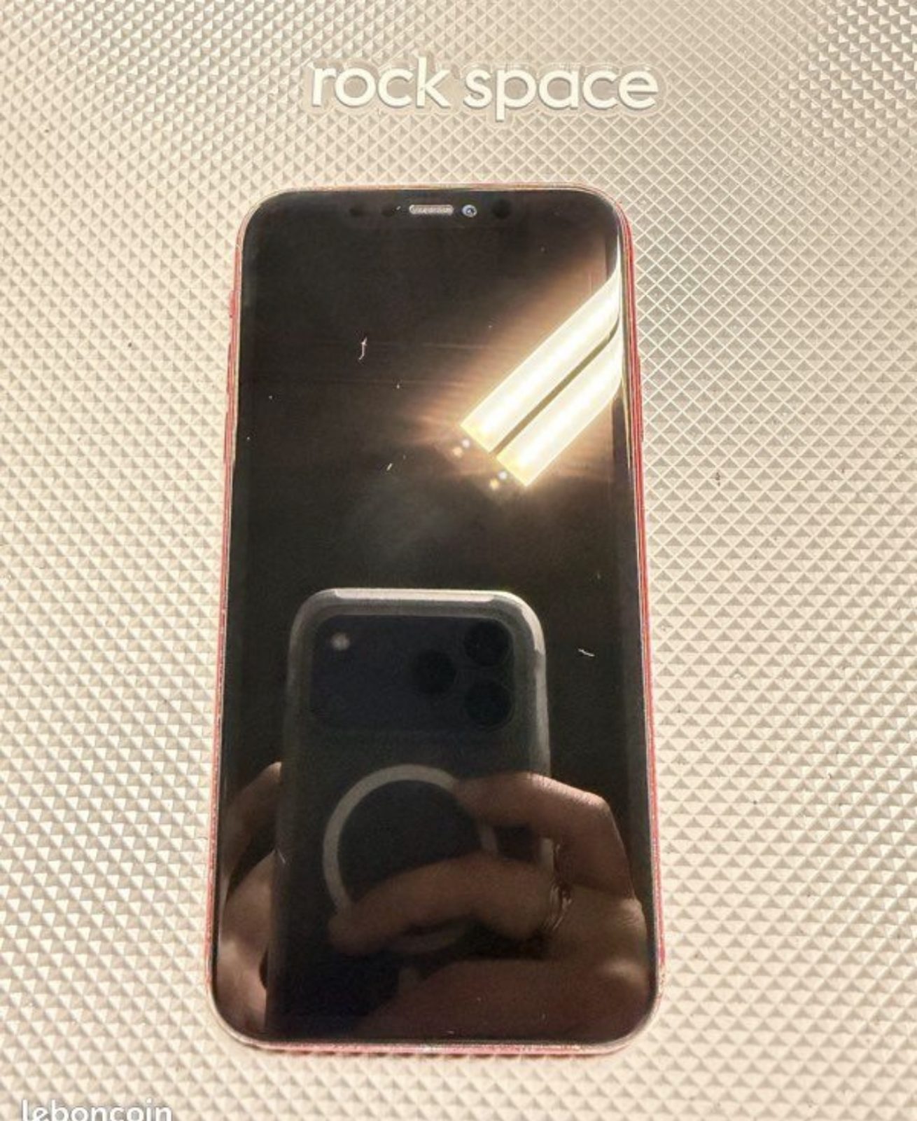 iPhone 11 – 64 Go – Rouge (PRODUCT)RED