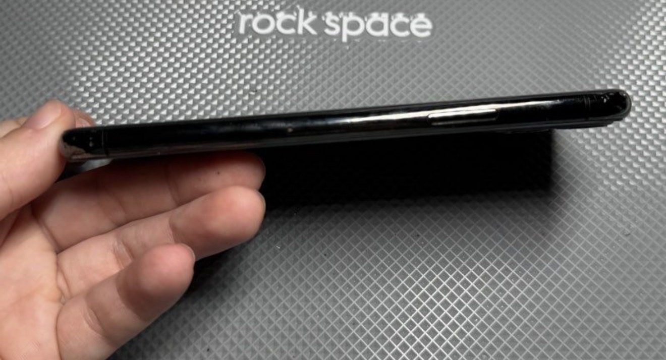 iPhone 11 Pro noir – 256 Go.