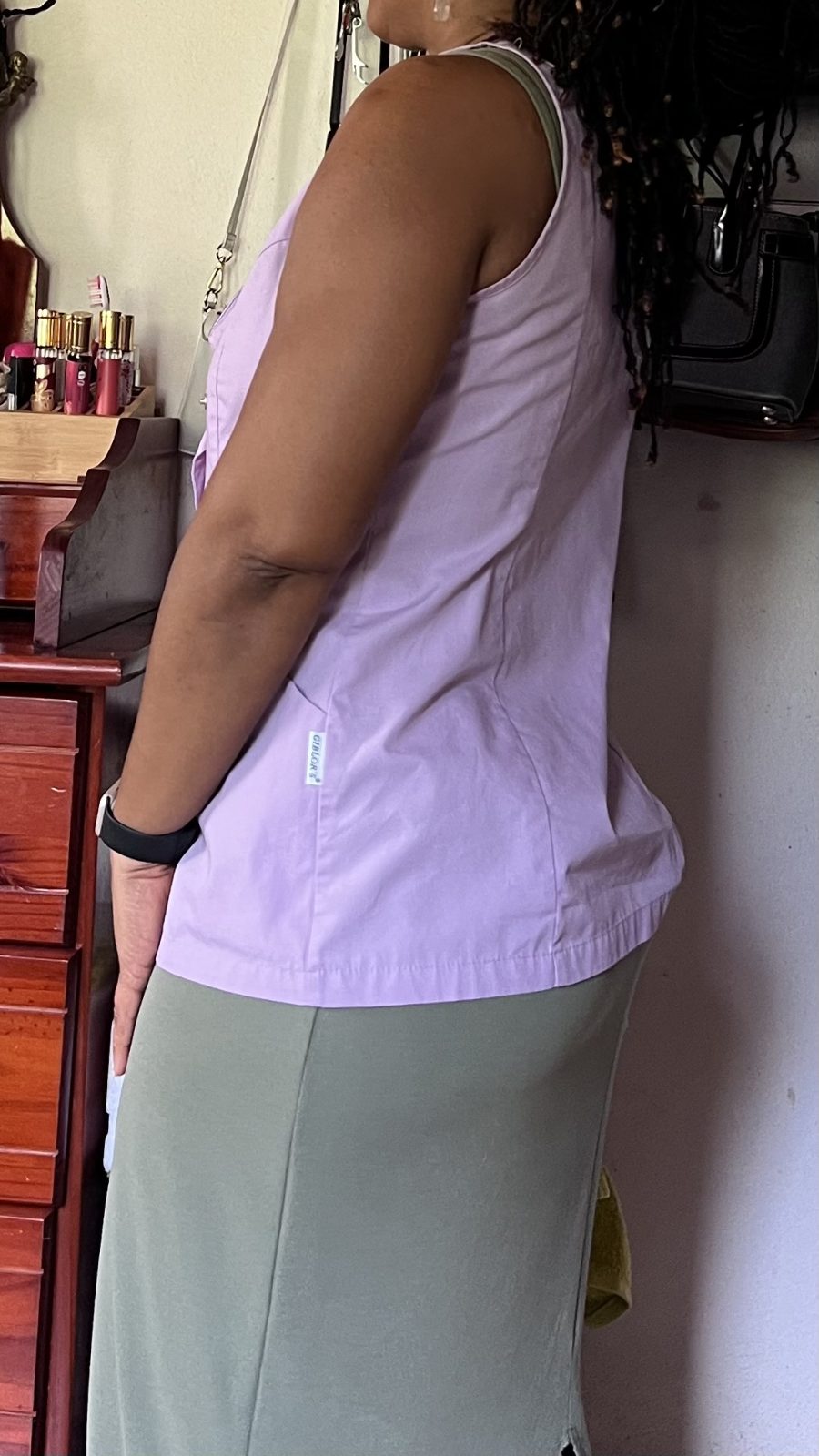Lot 4 blouses sans manches blanc, lilas, vert anis, noir — Giblor’s — Martinique