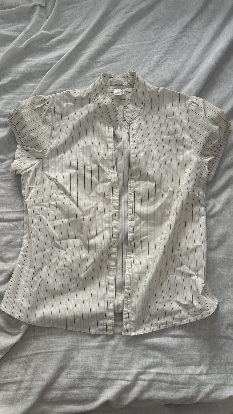 Chemise blanche élégante à rayures noires et dorées - Taille L / 40 / 12