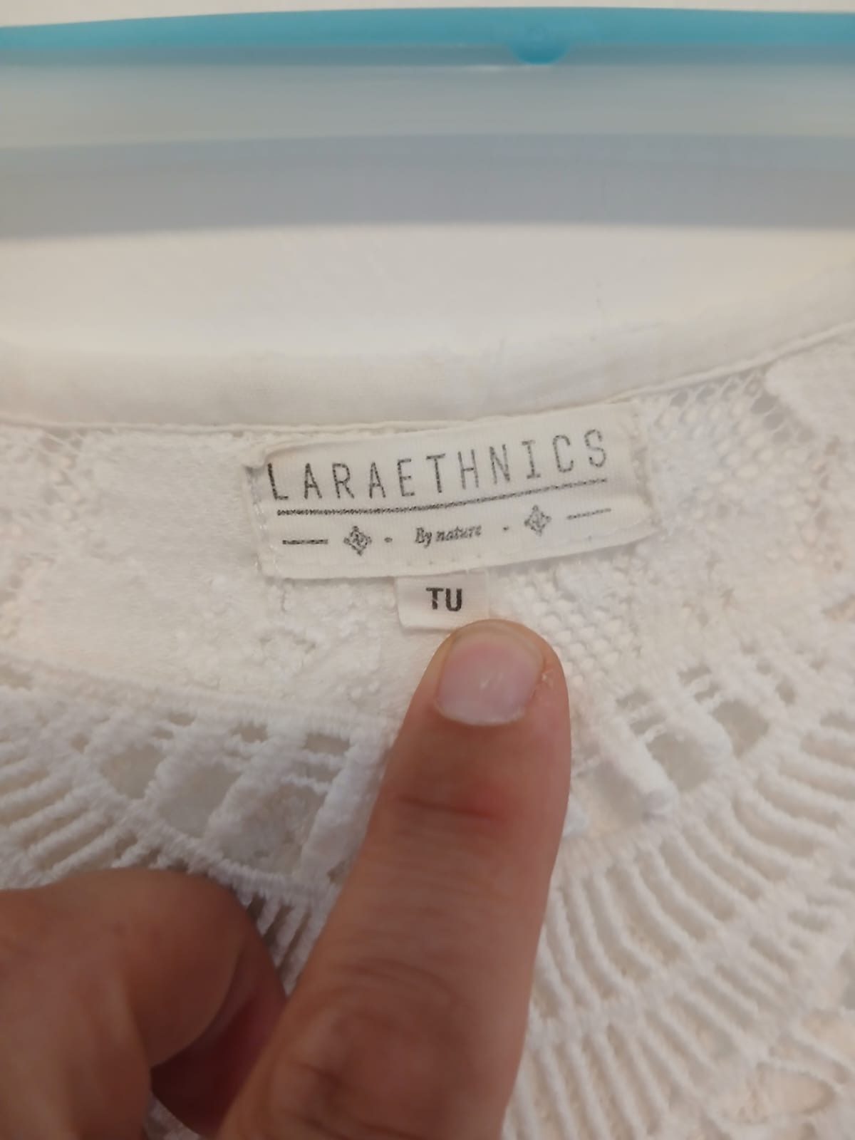 Tunique blanche en dentelle Laraethnics taille TU