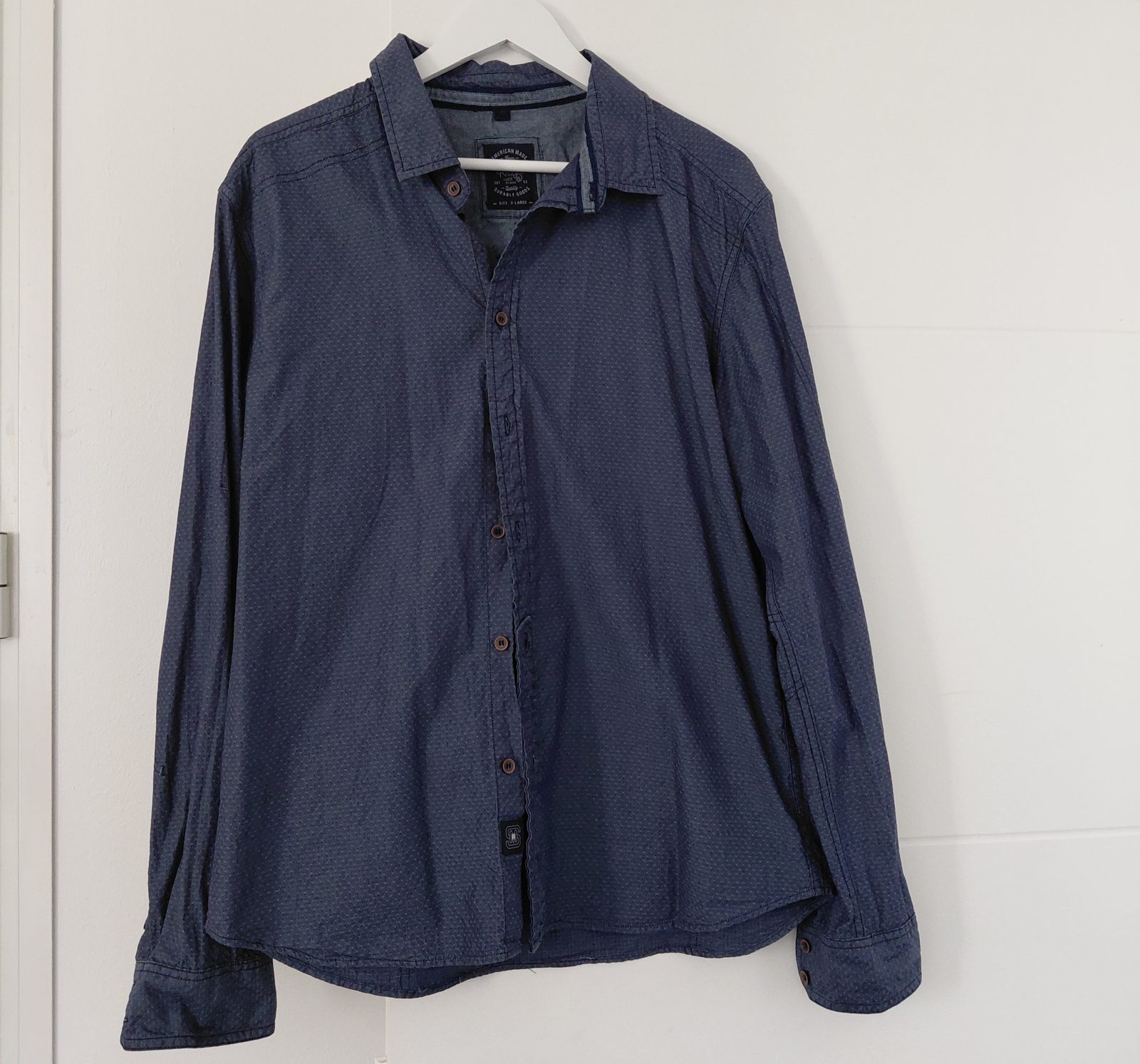 Chemise homme bleu marine à motifs, manches longues