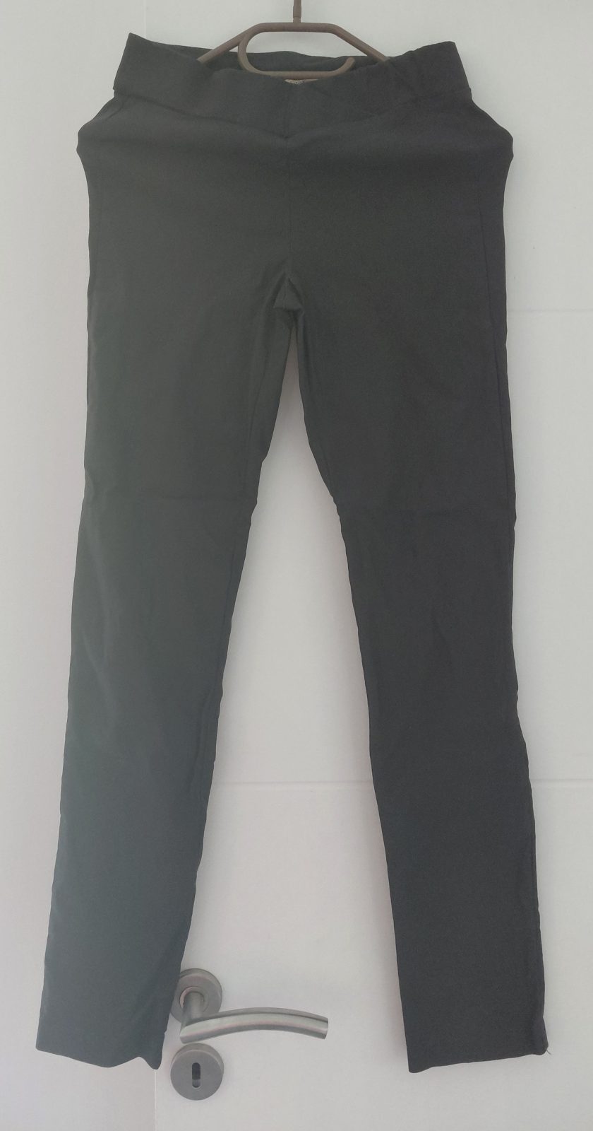 Pantalon slim gris femme
