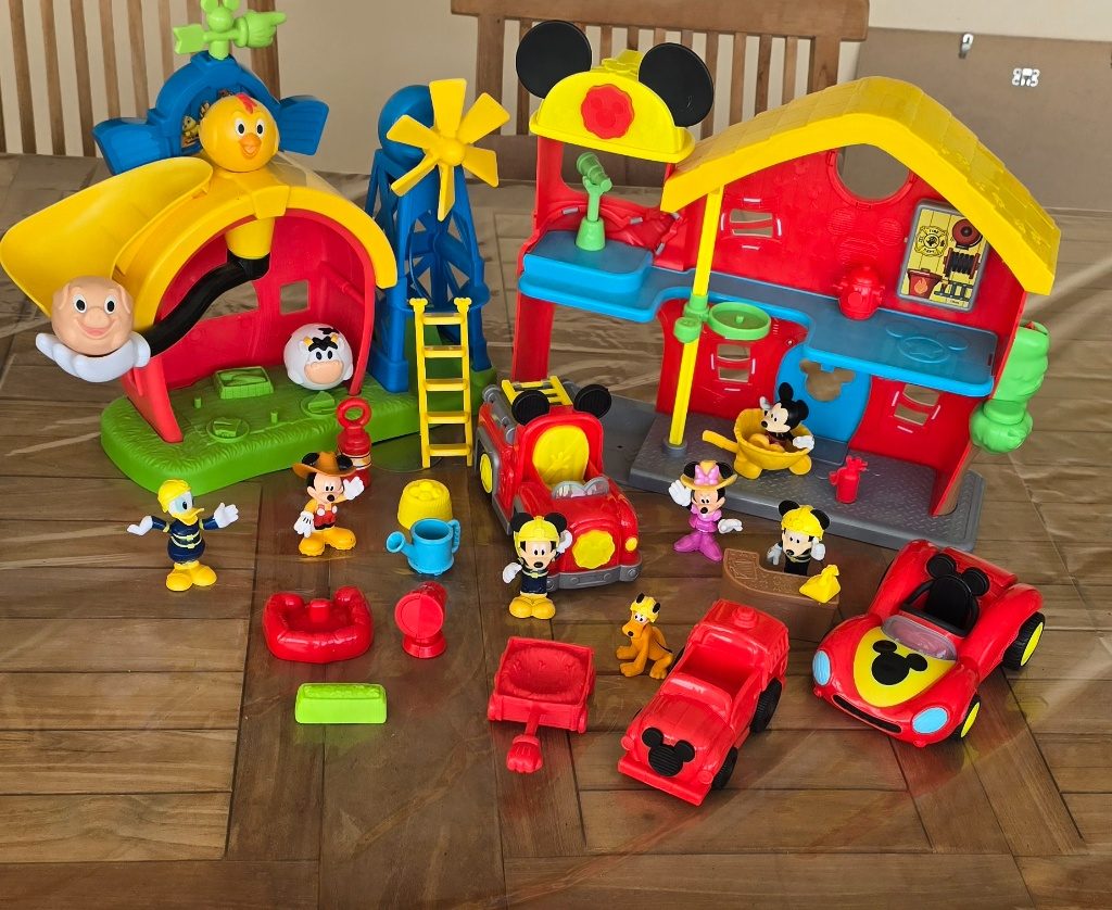 Lot jouets mickey