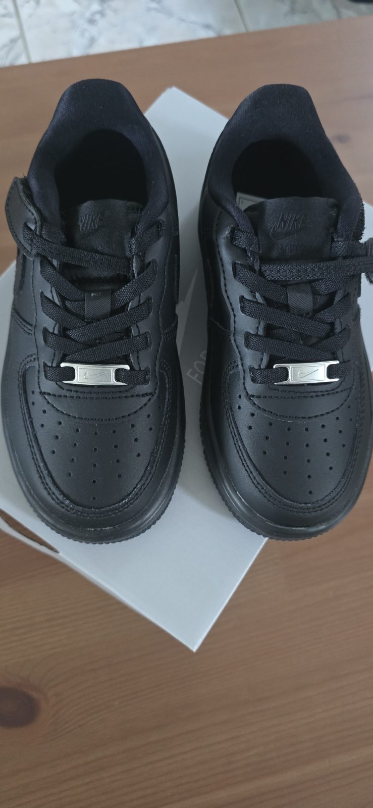 Baskets air force one  nike pointure 28.5 unisex