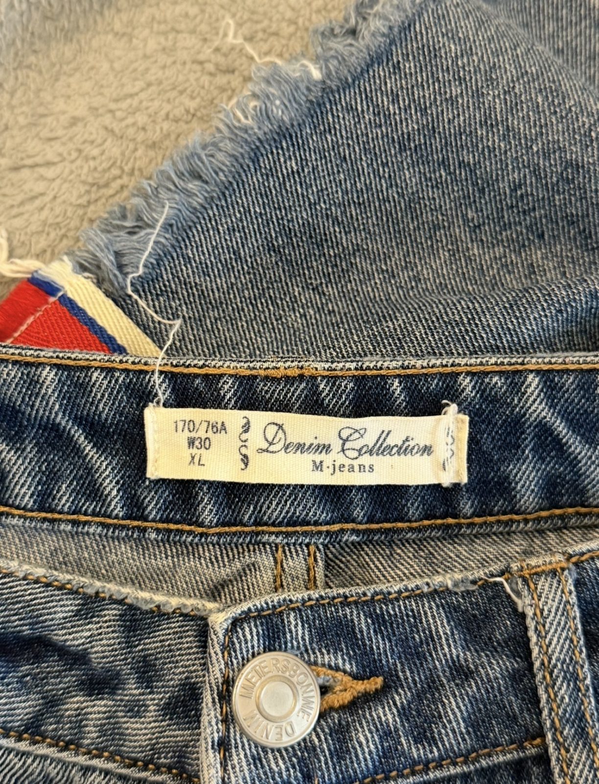 Jean femme bleu délavé bandes rouges XL Denim Collection