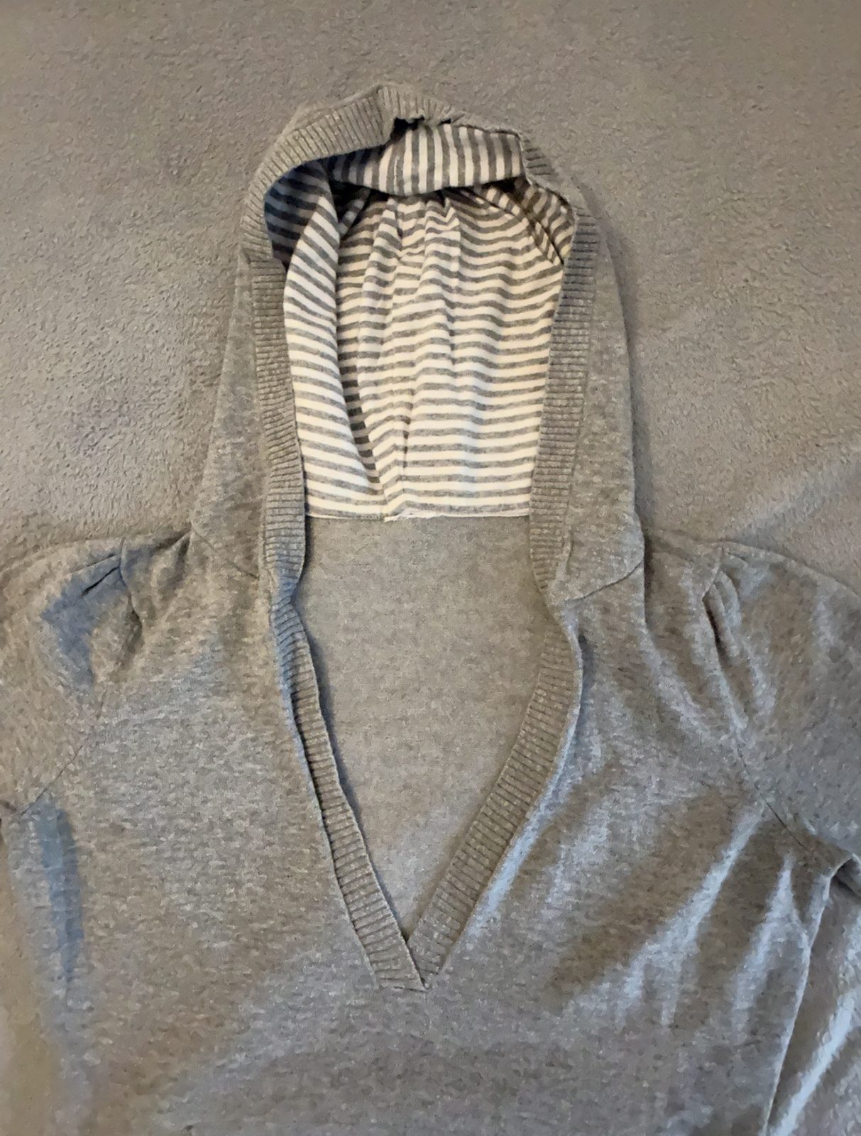 Pull à capuche gris chiné – Taille S