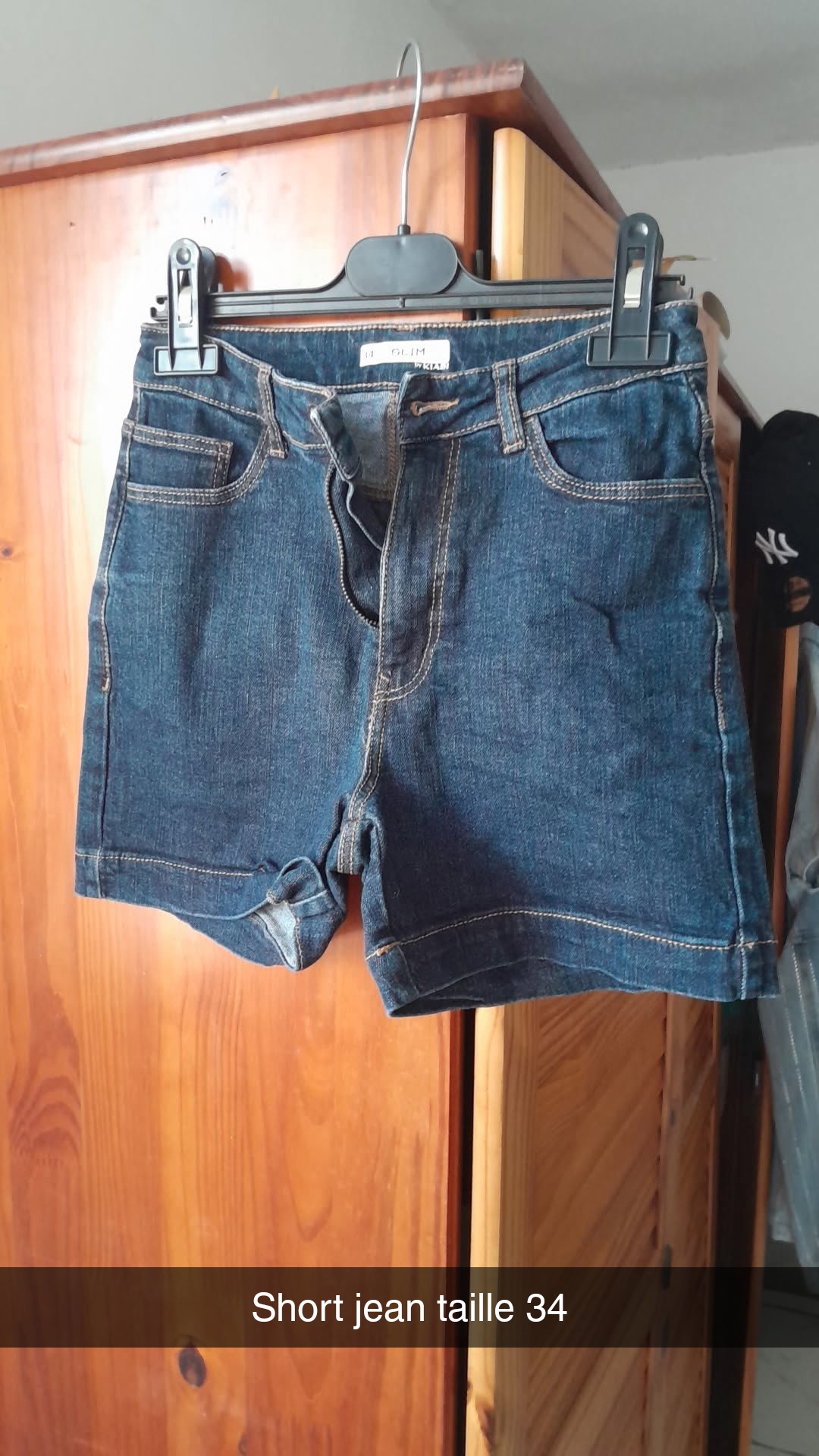 Short — La Réunion