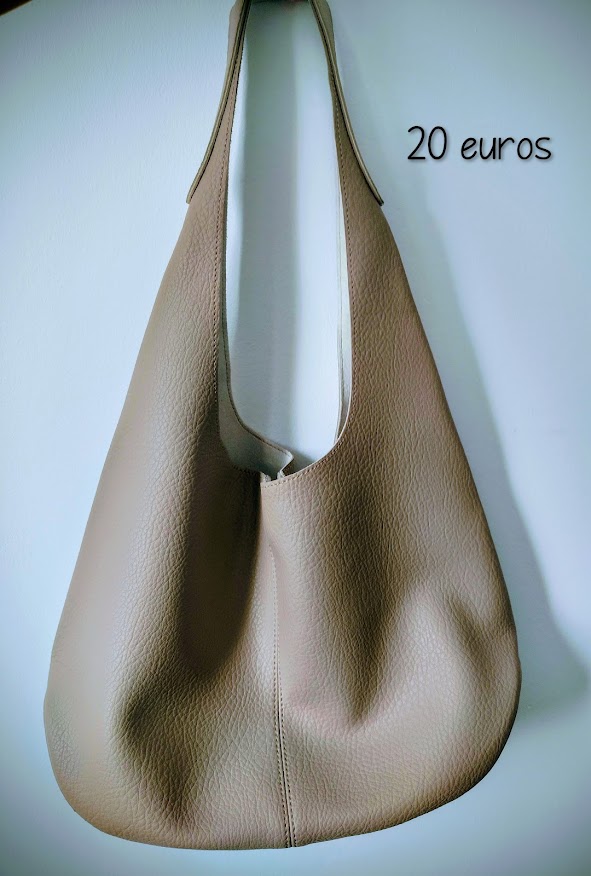 Sac à main ,simili cuir  beige — La Réunion