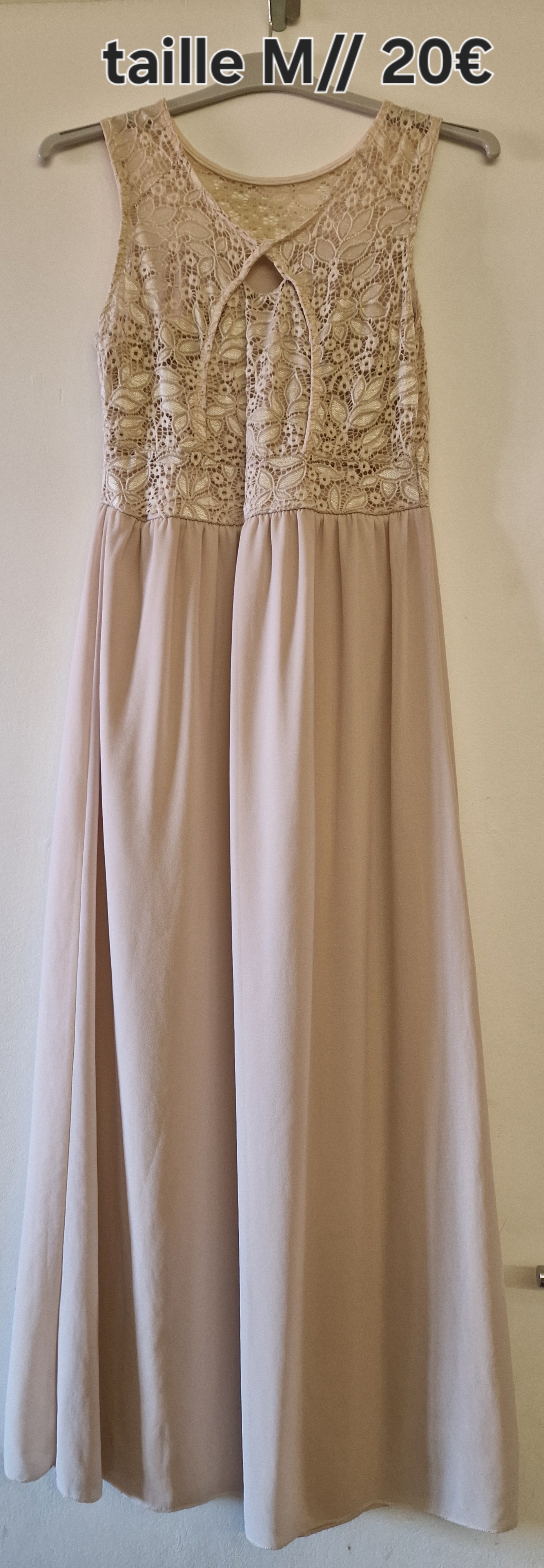 Vend robe taille unique — La Réunion