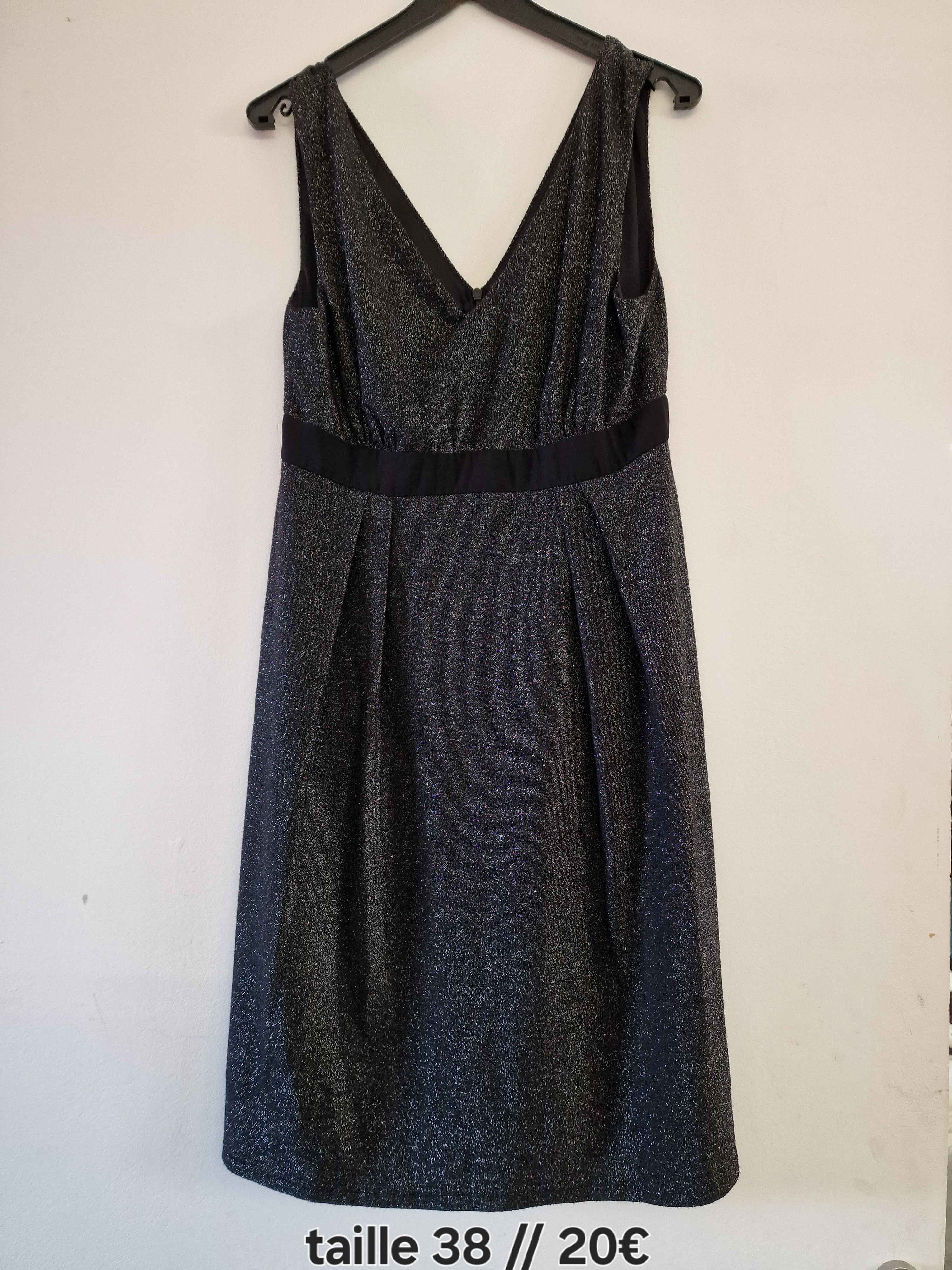Vend robe taille 38 — La Réunion
