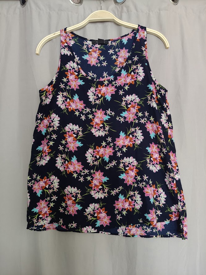 haut blousé sans manche  motif coloré TS/M — La Réunion